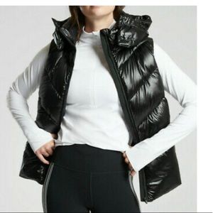 Athleta Lofty Down Vest - Black Size L